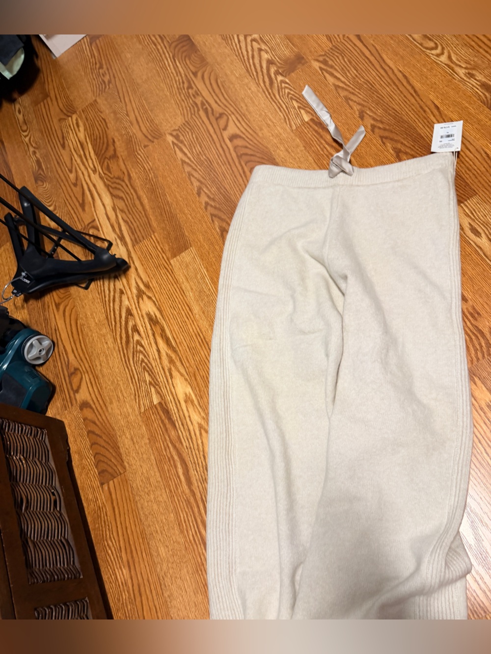 NWT Splendid sweater pants